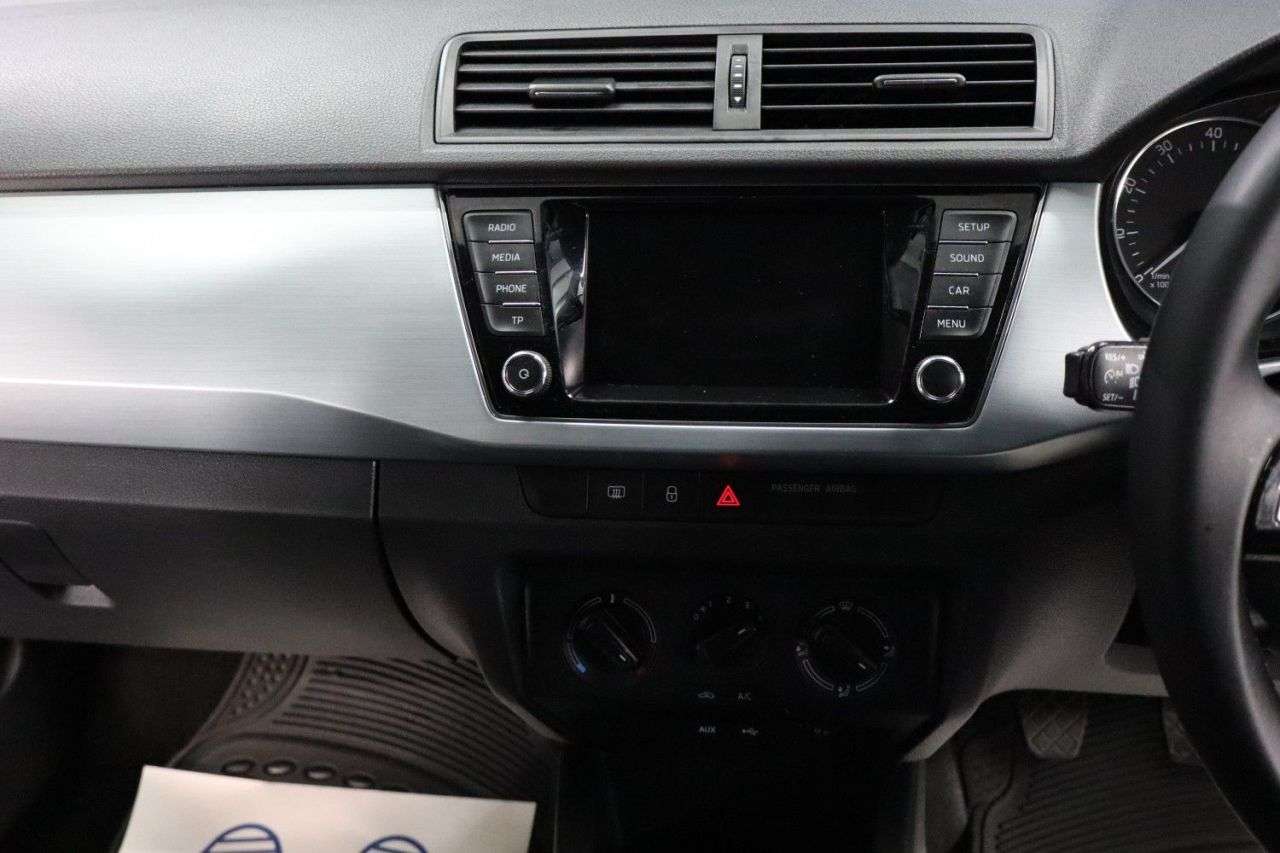 2017 SKODA FABIA 2017 SKODA FABIA