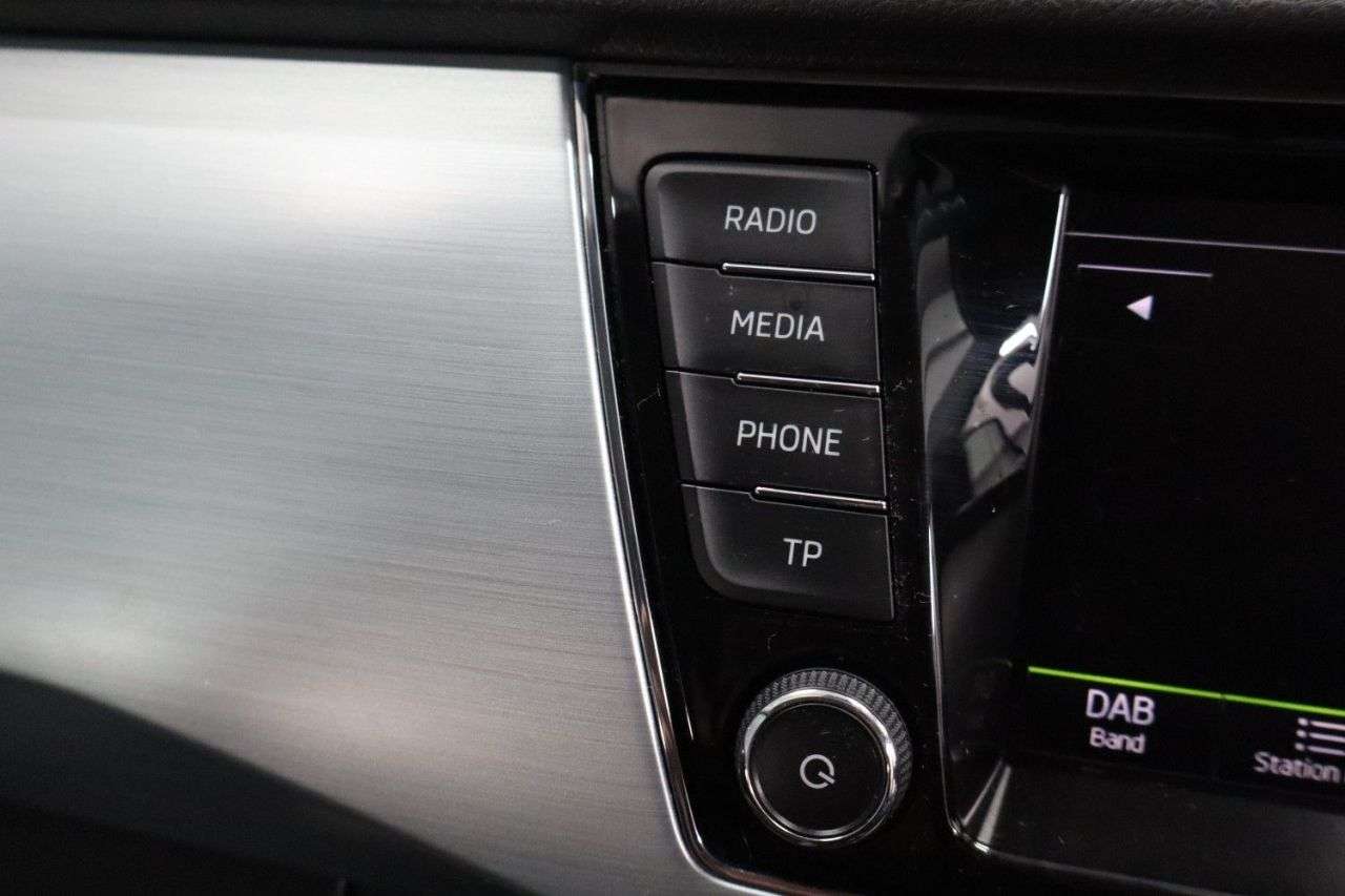 2017 SKODA FABIA 2017 SKODA FABIA