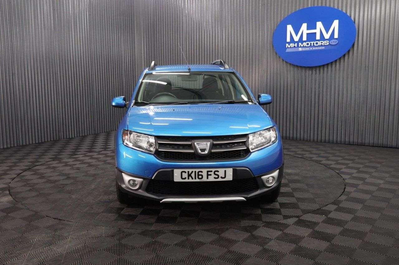 A 2016 DACIA SANDERO STEPWAY 1.5 dCi Laureate Hatchback 5dr Diesel Manual Euro 6 (s/s) (90 ps) LONG MOT A 2016 DACIA SANDERO STEPWAY 1.5 dCi Laureate Hatchback 5dr Diesel Manual Euro 6 (s/s) (90 ps) LONG MOT