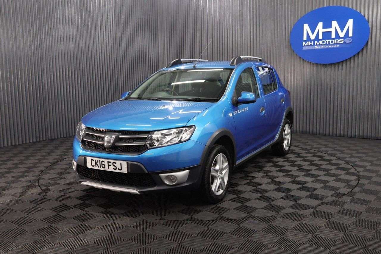 A 2016 DACIA SANDERO STEPWAY 1.5 dCi Laureate Hatchback 5dr Diesel Manual Euro 6 (s/s) (90 ps) LONG MOT A 2016 DACIA SANDERO STEPWAY 1.5 dCi Laureate Hatchback 5dr Diesel Manual Euro 6 (s/s) (90 ps) LONG MOT