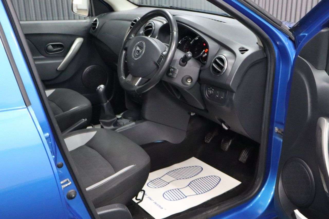 2016 DACIA SANDERO STEPWAY 2016 DACIA SANDERO STEPWAY