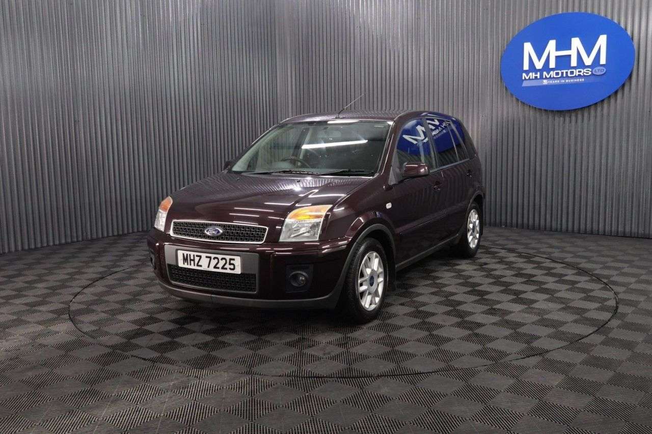 A 2009 FORD FUSION 1.6 TDCi Zetec Climate Hatchback 5dr Diesel Manual (119 g/km, 89 bhp) SERVI A 2009 FORD FUSION 1.6 TDCi Zetec Climate Hatchback 5dr Diesel Manual (119 g/km, 89 bhp) SERVI