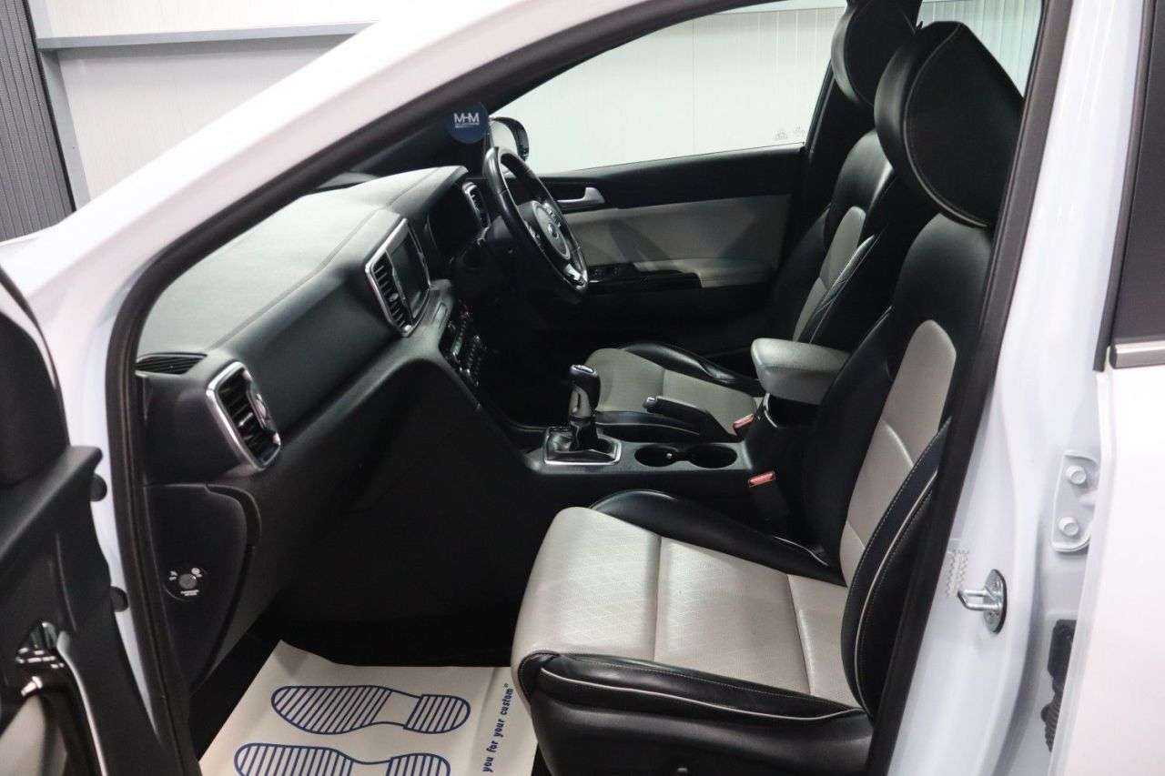 2017 KIA SPORTAGE 2017 KIA SPORTAGE
