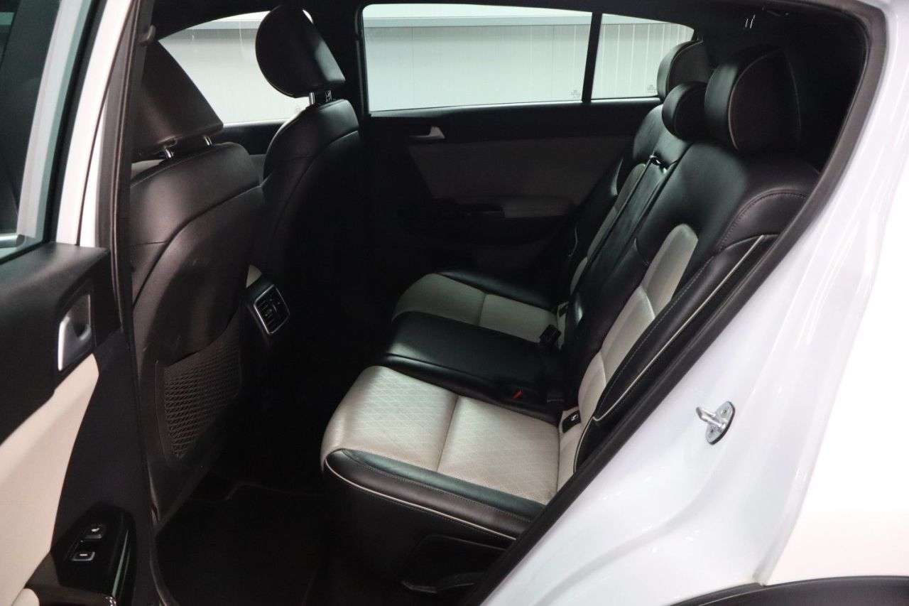 2017 KIA SPORTAGE 2017 KIA SPORTAGE