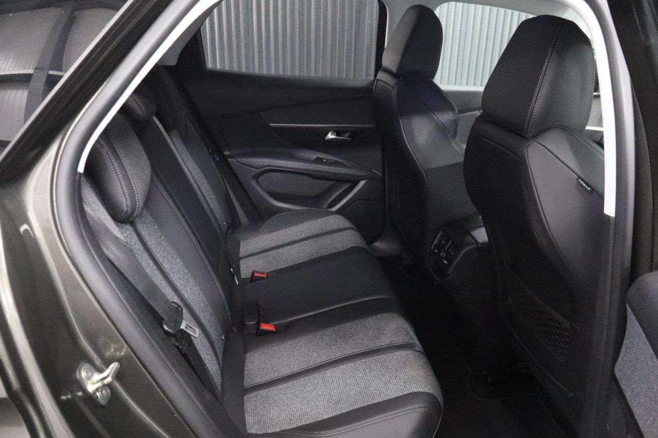 2018 PEUGEOT 3008 2018 PEUGEOT 3008