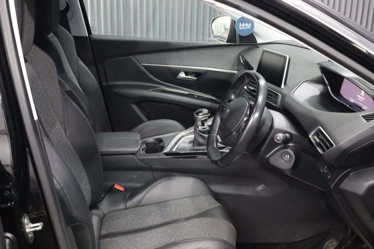 2017 PEUGEOT 3008 2017 PEUGEOT 3008