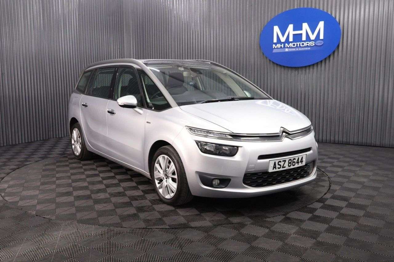 A 2015 CITROEN GRAND C4 PICASSO 1.6 e-HDi Exclusive MPV 5dr Diesel ETG6 Euro 5 (s/s) (115 ps) REVERSE CAMER A 2015 CITROEN GRAND C4 PICASSO 1.6 e-HDi Exclusive MPV 5dr Diesel ETG6 Euro 5 (s/s) (115 ps) REVERSE CAMER