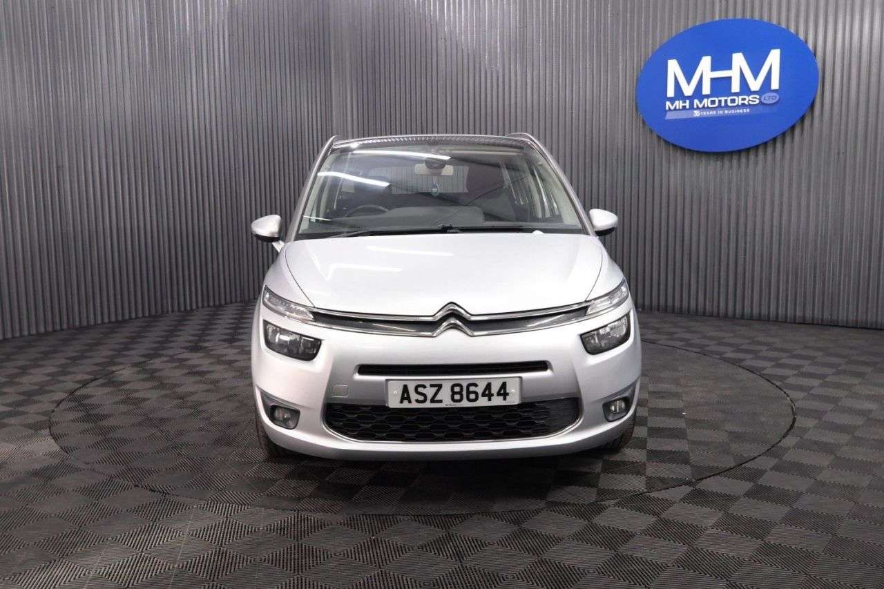 A 2015 CITROEN GRAND C4 PICASSO 1.6 e-HDi Exclusive MPV 5dr Diesel ETG6 Euro 5 (s/s) (115 ps) REVERSE CAMER A 2015 CITROEN GRAND C4 PICASSO 1.6 e-HDi Exclusive MPV 5dr Diesel ETG6 Euro 5 (s/s) (115 ps) REVERSE CAMER