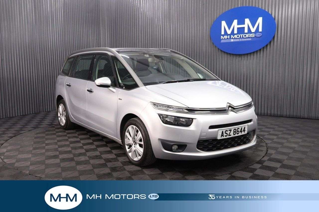 A 2015 CITROEN GRAND C4 PICASSO 1.6 e-HDi Exclusive MPV 5dr Diesel ETG6 Euro 5 (s/s) (115 ps) REVERSE CAMER A 2015 CITROEN GRAND C4 PICASSO 1.6 e-HDi Exclusive MPV 5dr Diesel ETG6 Euro 5 (s/s) (115 ps) REVERSE CAMER