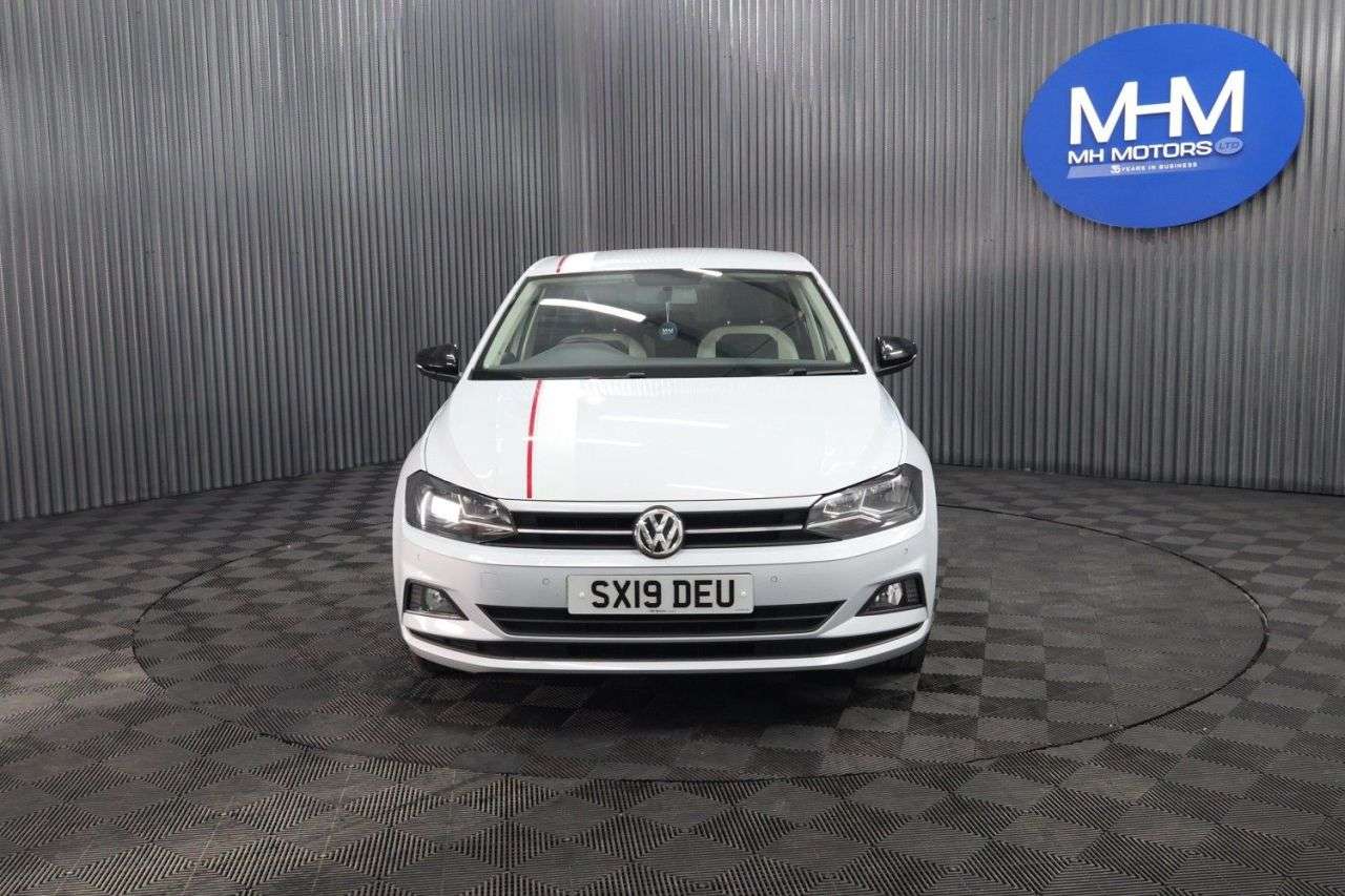 A 2019 VOLKSWAGEN POLO 1.0 EVO beats Hatchback 5dr Petrol Manual Euro 6 (s/s) (80 ps) LONG MOT / P A 2019 VOLKSWAGEN POLO 1.0 EVO beats Hatchback 5dr Petrol Manual Euro 6 (s/s) (80 ps) LONG MOT / P