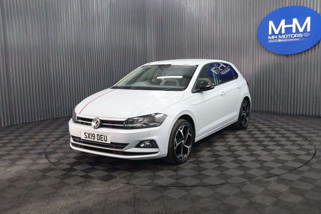A 2019 VOLKSWAGEN POLO 1.0 EVO beats Hatchback 5dr Petrol Manual Euro 6 (s/s) (80 ps) LONG MOT / P A 2019 VOLKSWAGEN POLO 1.0 EVO beats Hatchback 5dr Petrol Manual Euro 6 (s/s) (80 ps) LONG MOT / P