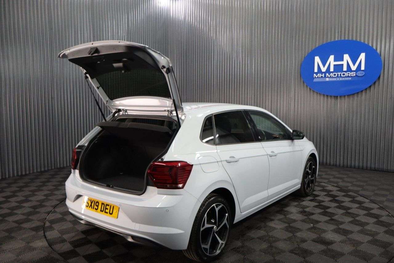 2019 VOLKSWAGEN POLO 2019 VOLKSWAGEN POLO