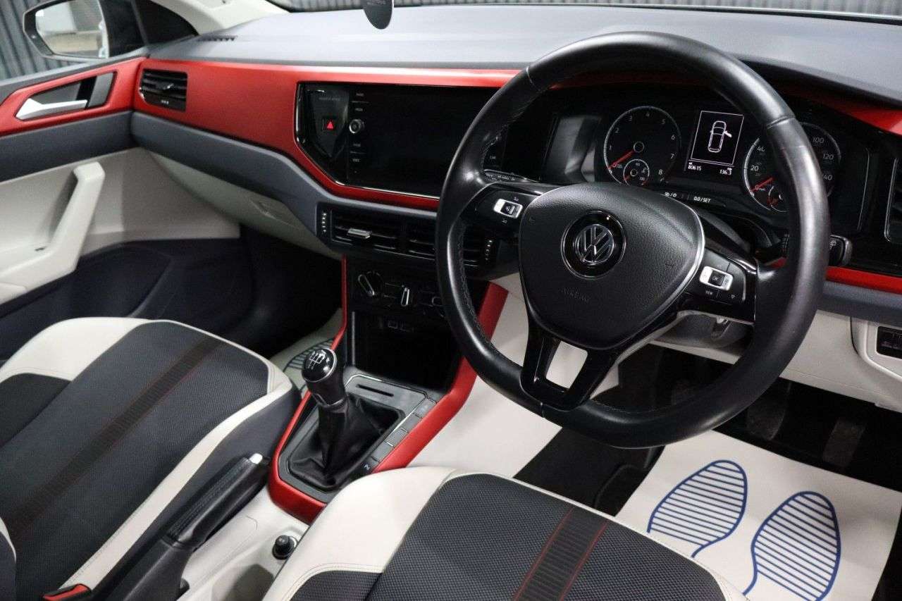 2019 VOLKSWAGEN POLO 2019 VOLKSWAGEN POLO