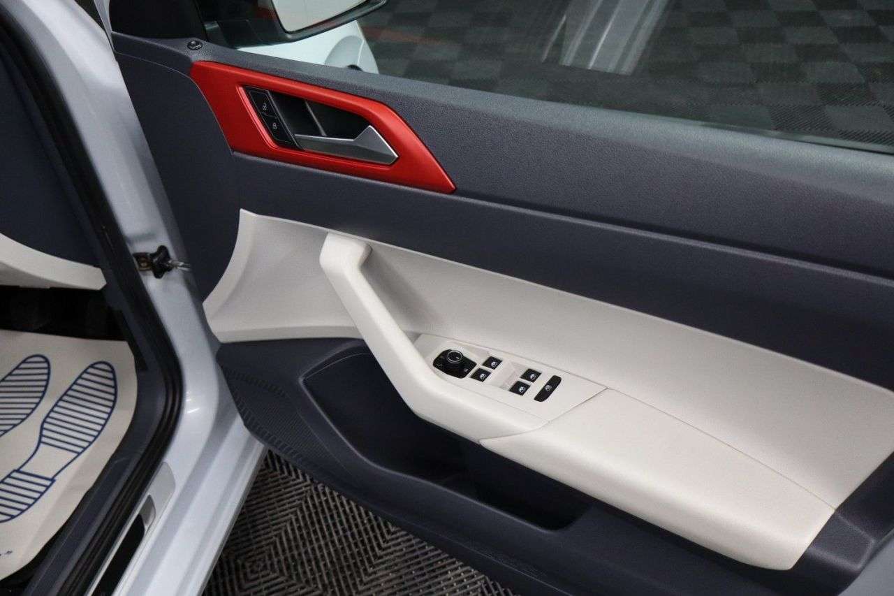 2019 VOLKSWAGEN POLO 2019 VOLKSWAGEN POLO