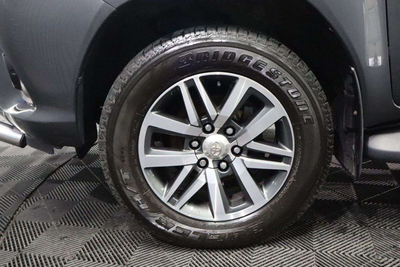 2019 TOYOTA HI-LUX 2019 TOYOTA HI-LUX