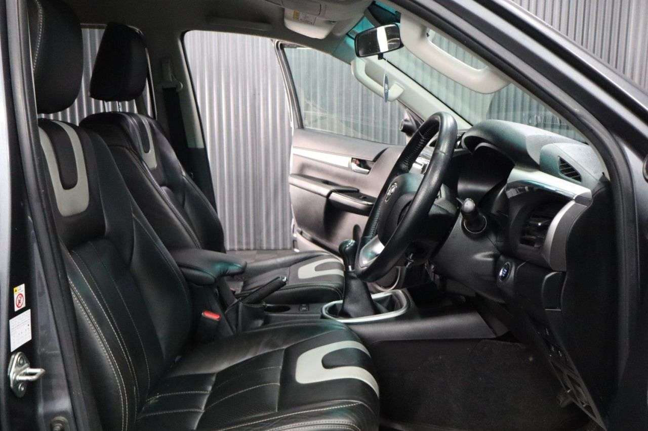 2019 TOYOTA HI-LUX 2019 TOYOTA HI-LUX