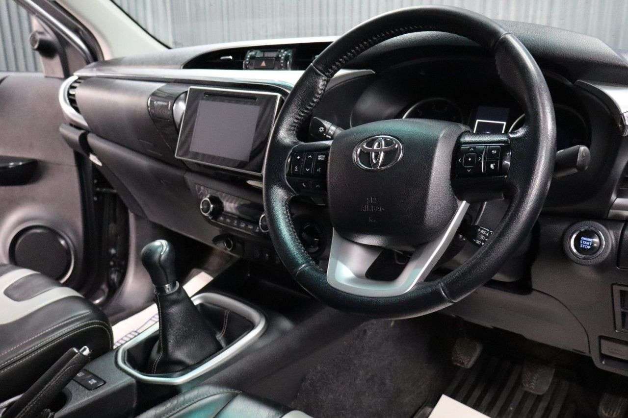2019 TOYOTA HI-LUX 2019 TOYOTA HI-LUX
