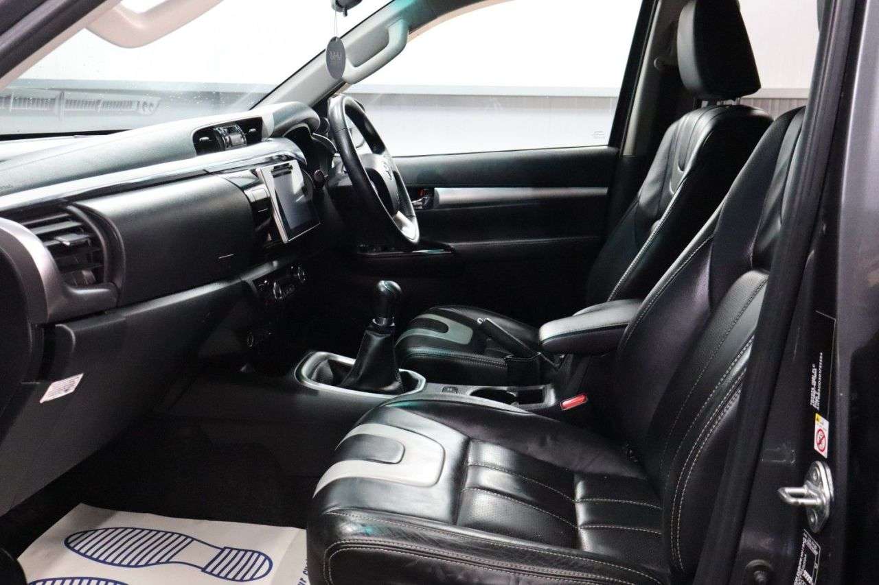 2019 TOYOTA HI-LUX 2019 TOYOTA HI-LUX