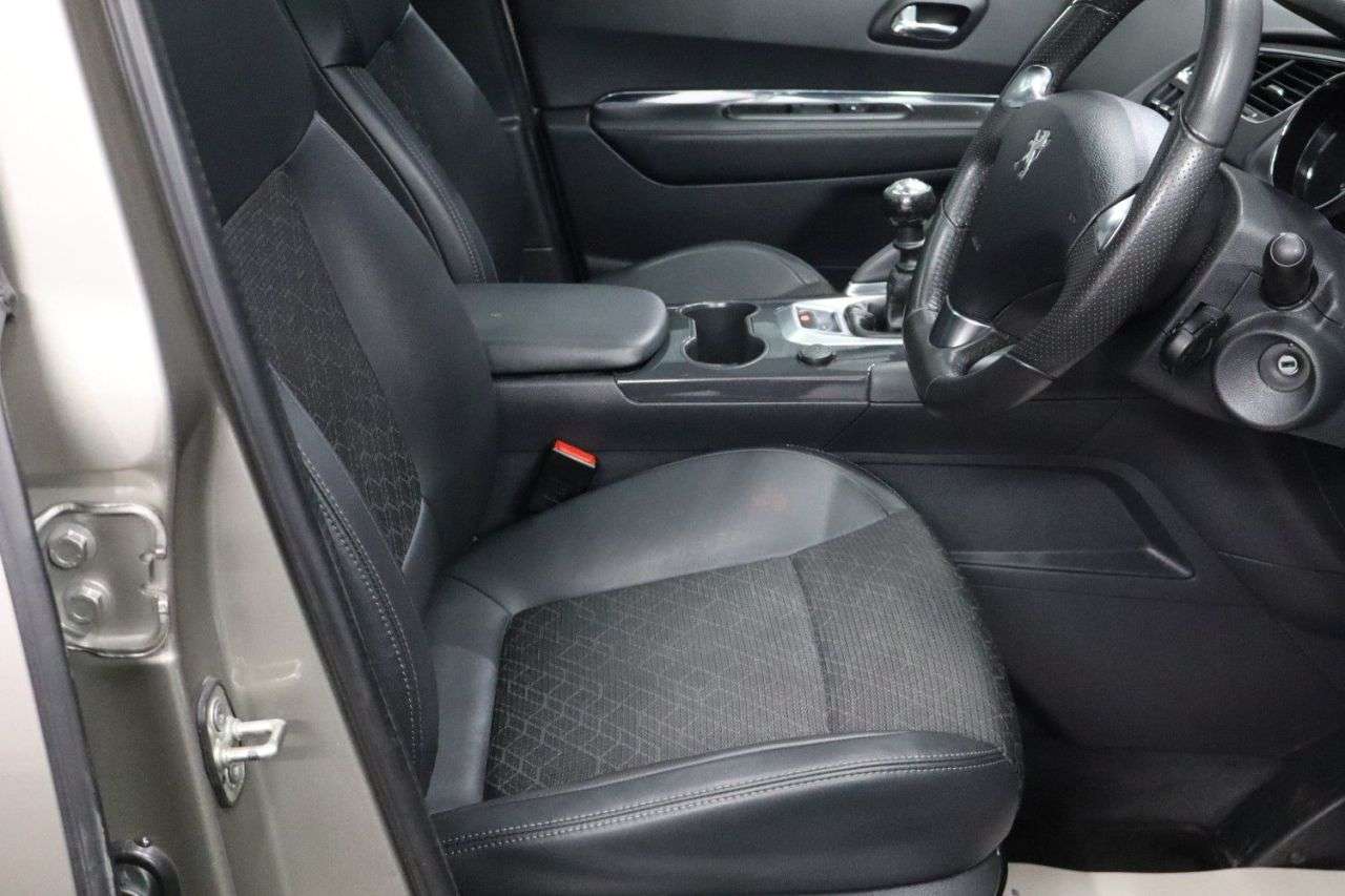 2016 PEUGEOT 3008 2016 PEUGEOT 3008