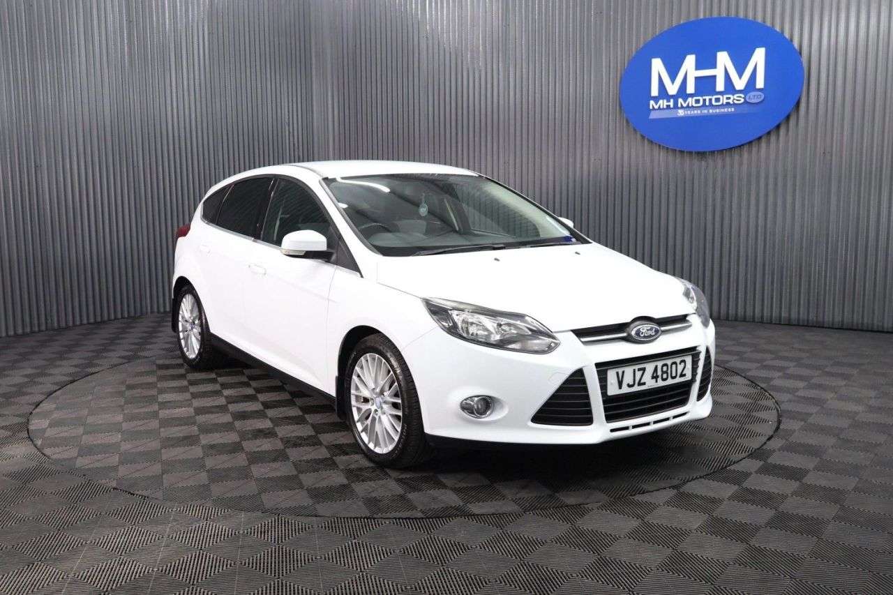 A 2012 FORD FOCUS 1.6 TDCi Zetec Hatchback 5dr Diesel Manual Euro 5 (s/s) (115 ps) SERVICE HI A 2012 FORD FOCUS 1.6 TDCi Zetec Hatchback 5dr Diesel Manual Euro 5 (s/s) (115 ps) SERVICE HI