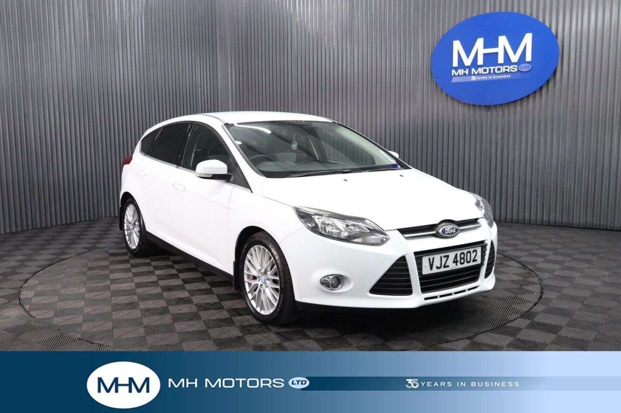 A 2012 FORD FOCUS 1.6 TDCi Zetec Hatchback 5dr Diesel Manual Euro 5 (s/s) (115 ps) SERVICE HI A 2012 FORD FOCUS 1.6 TDCi Zetec Hatchback 5dr Diesel Manual Euro 5 (s/s) (115 ps) SERVICE HI