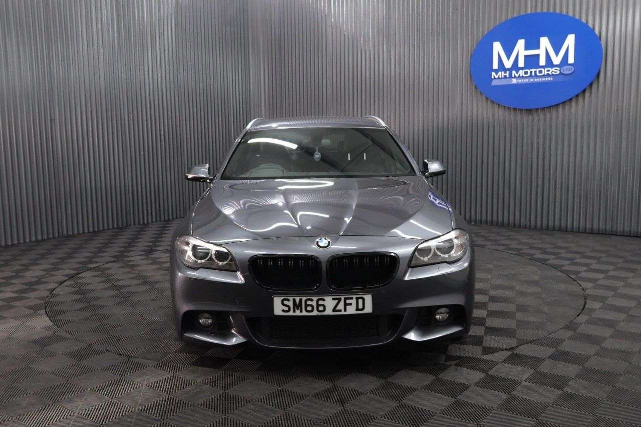 A 2017 BMW 5 SERIES 2.0 520d M Sport Touring 5dr Diesel Auto Euro 6 (s/s) (190 ps) GOOD SERVICE A 2017 BMW 5 SERIES 2.0 520d M Sport Touring 5dr Diesel Auto Euro 6 (s/s) (190 ps) GOOD SERVICE