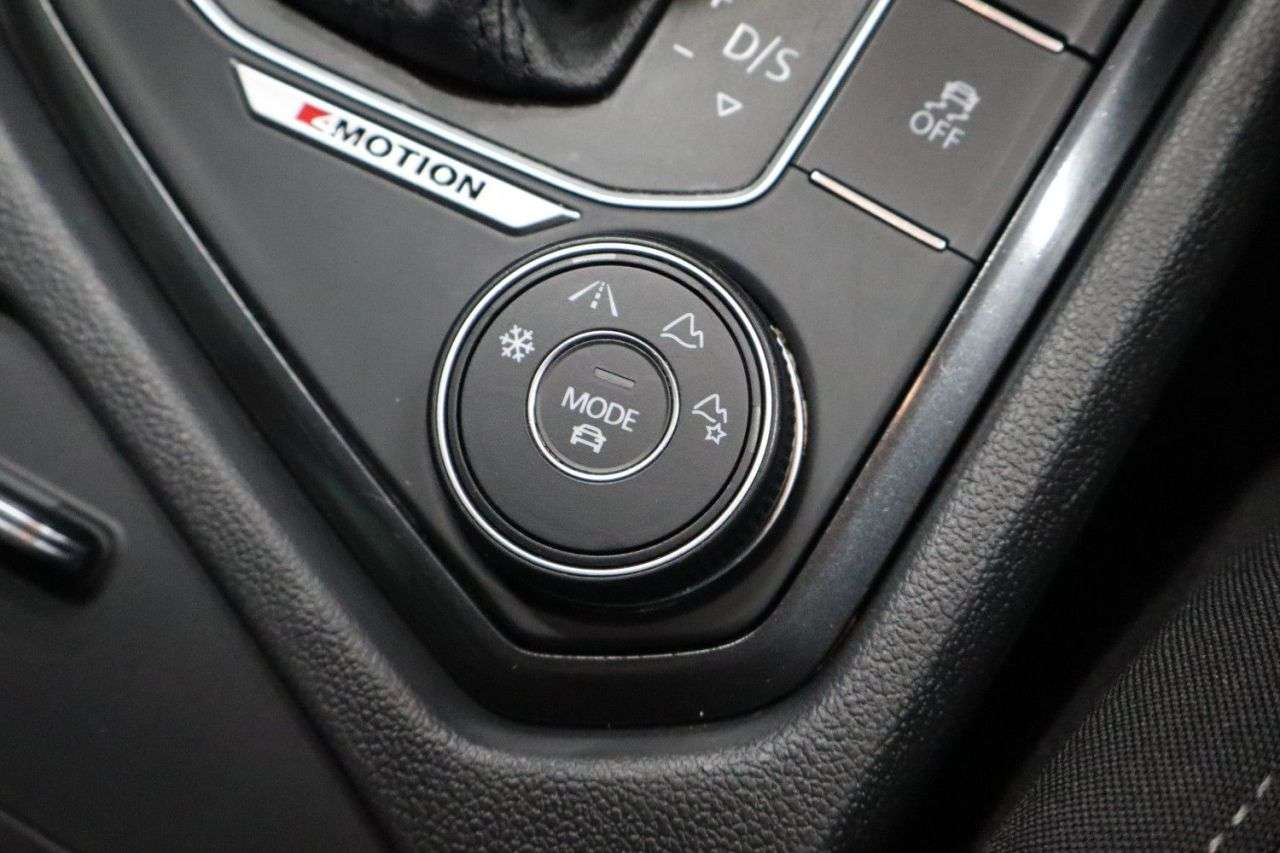 2016 VOLKSWAGEN TIGUAN 2016 VOLKSWAGEN TIGUAN