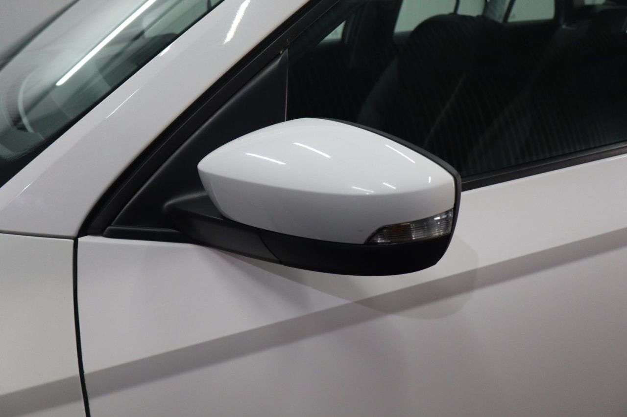 2017 SKODA FABIA 2017 SKODA FABIA