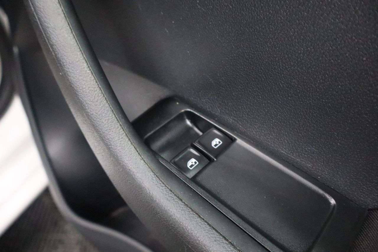 2017 SKODA FABIA 2017 SKODA FABIA