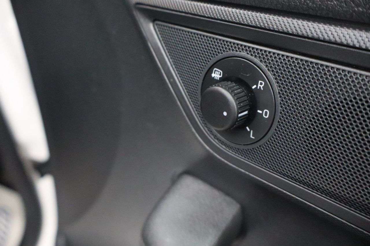 2017 SKODA FABIA 2017 SKODA FABIA