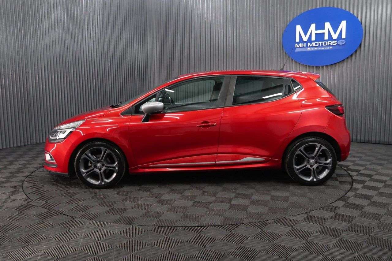 2018 RENAULT CLIO 2018 RENAULT CLIO