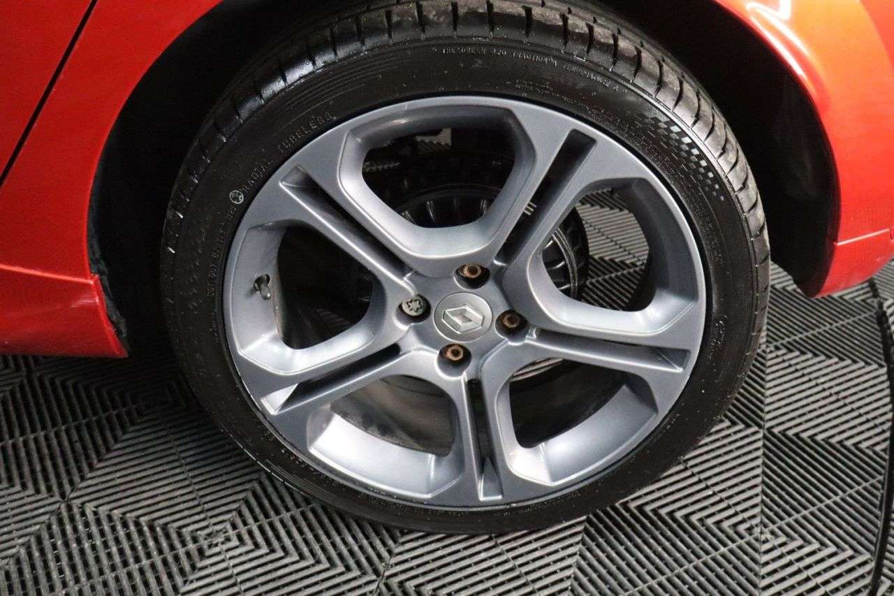 2018 RENAULT CLIO 2018 RENAULT CLIO