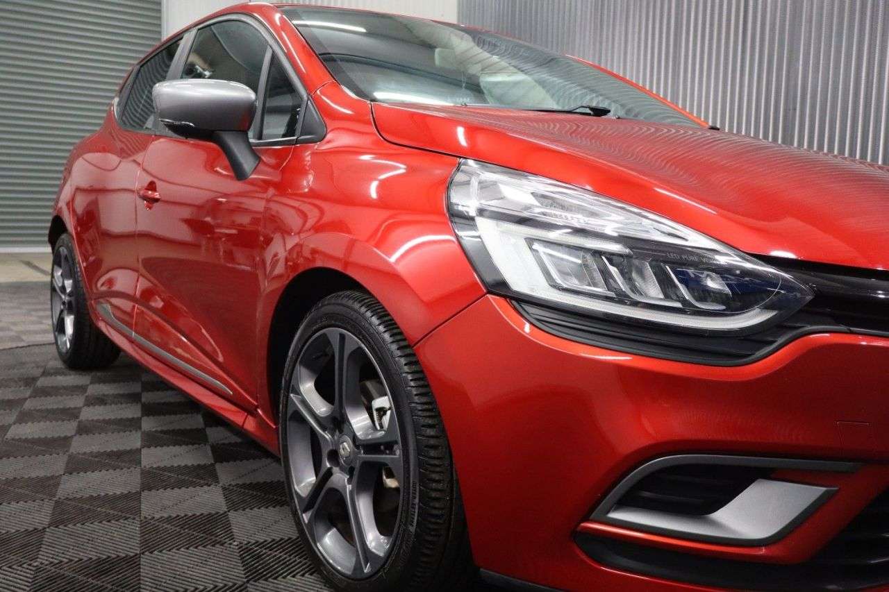 2018 RENAULT CLIO 2018 RENAULT CLIO