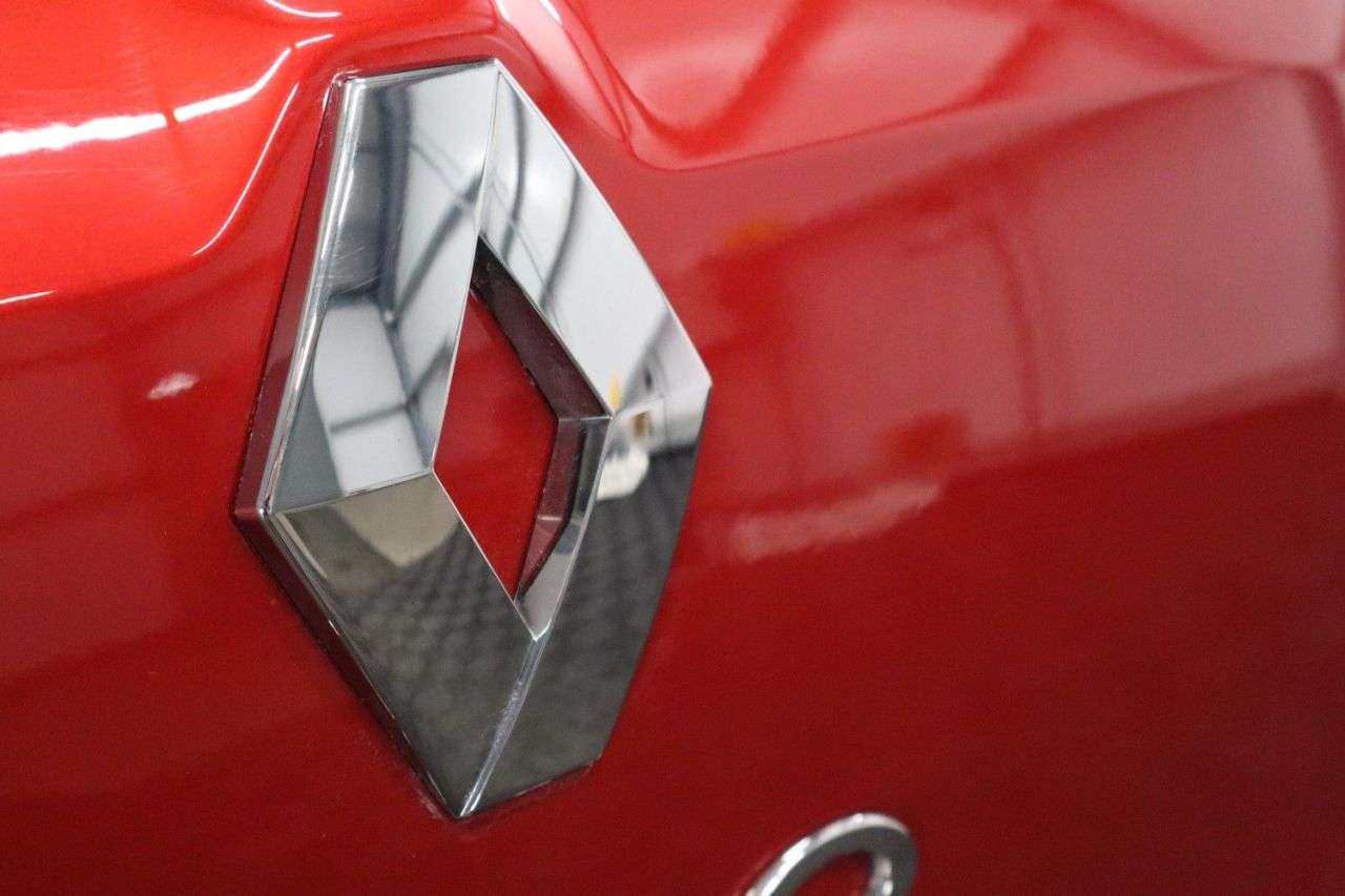 2018 RENAULT CLIO 2018 RENAULT CLIO