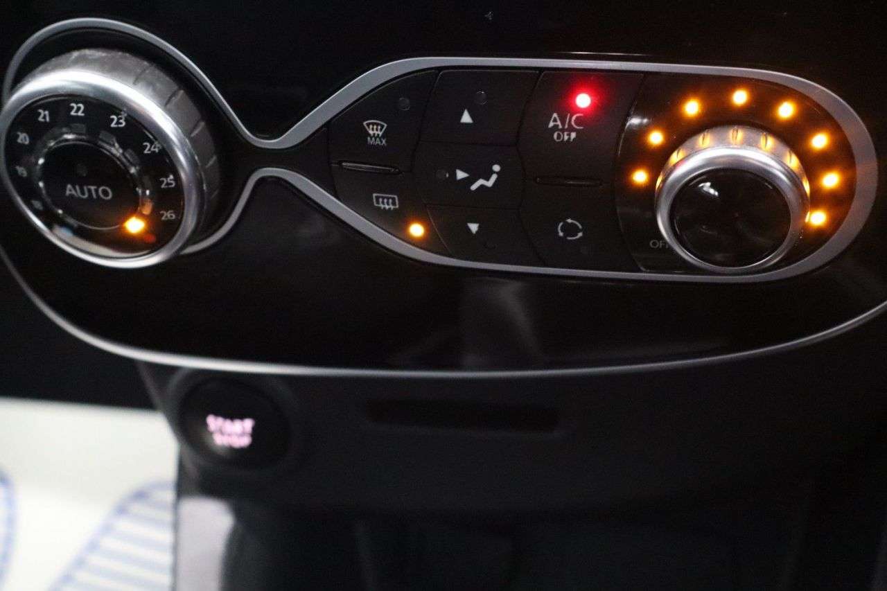 2018 RENAULT CLIO 2018 RENAULT CLIO