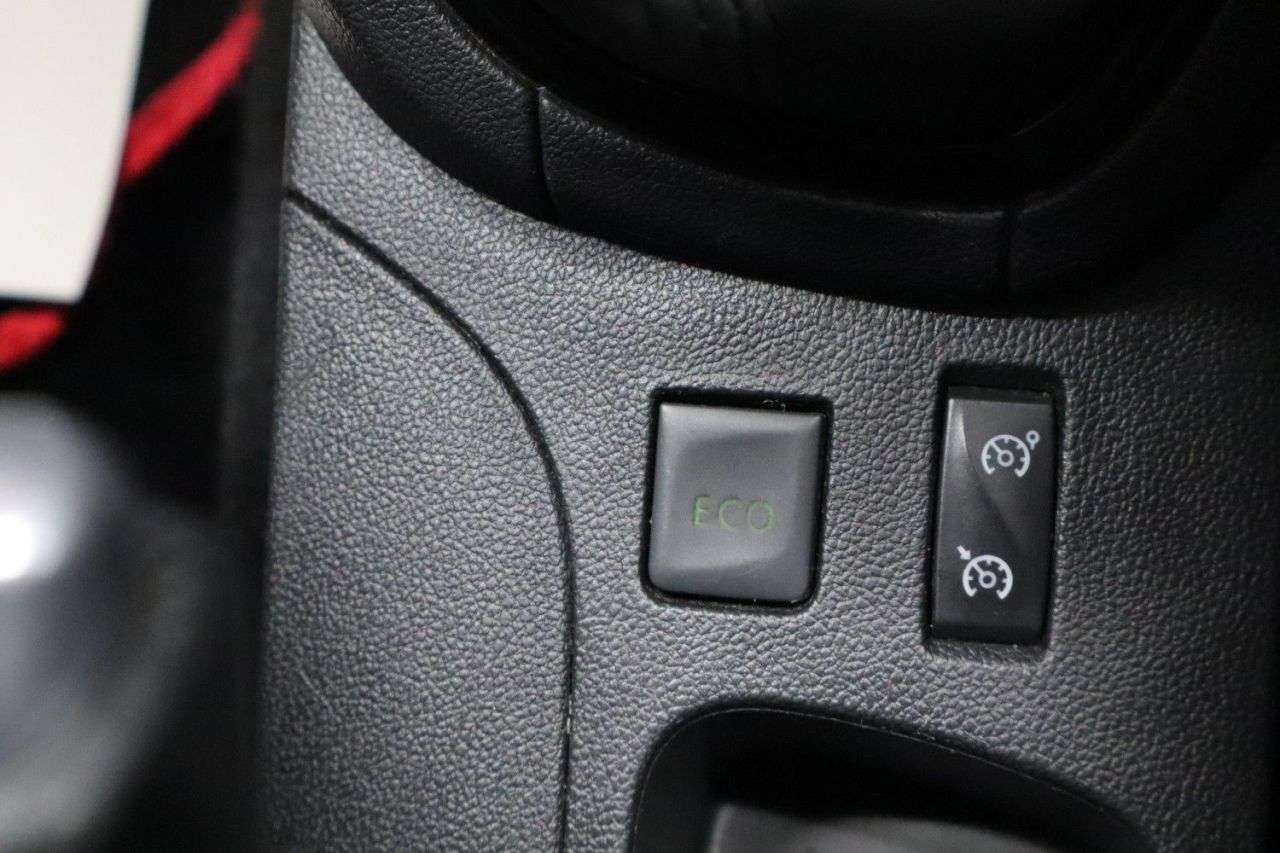 2018 RENAULT CLIO 2018 RENAULT CLIO