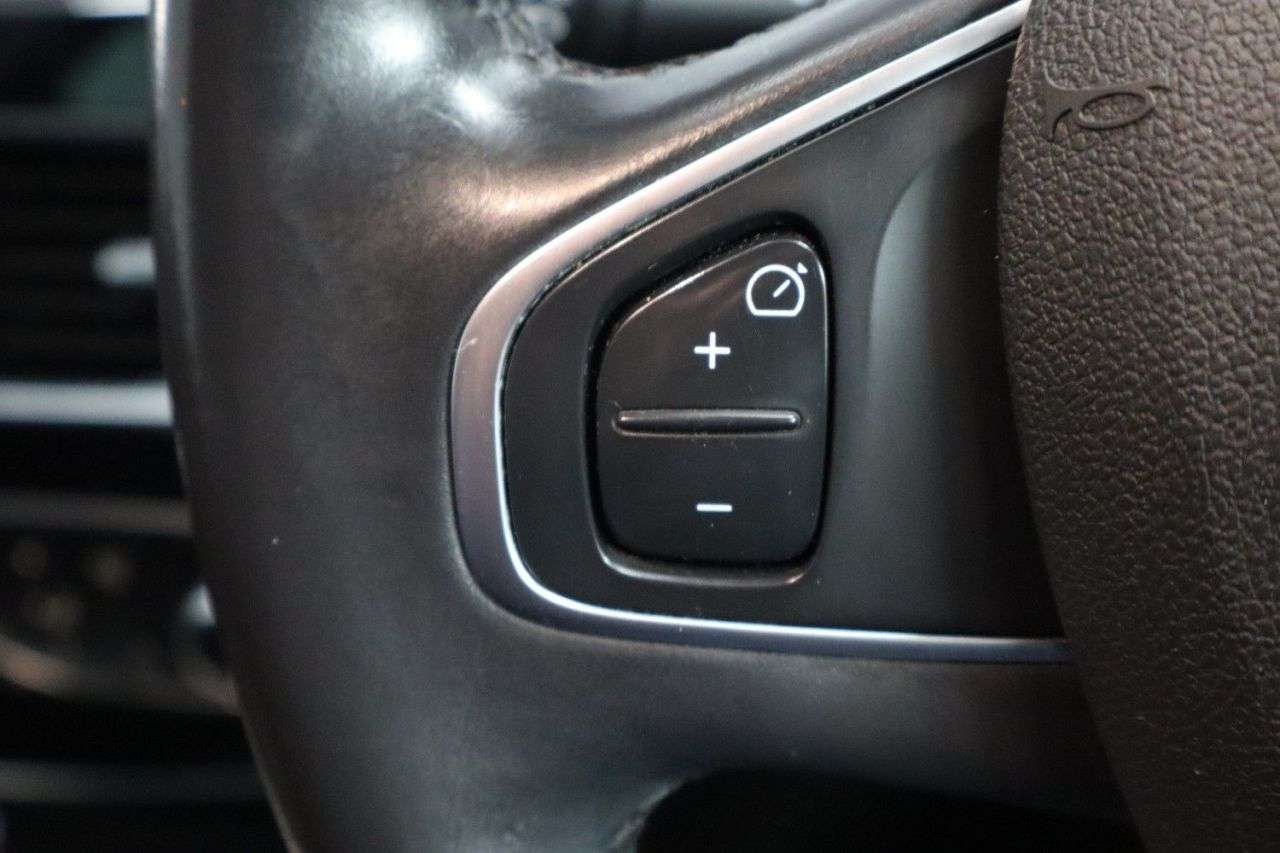 2018 RENAULT CLIO 2018 RENAULT CLIO