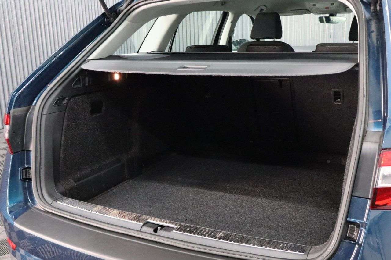 2018 SKODA SUPERB 2018 SKODA SUPERB