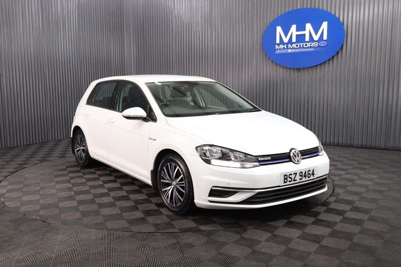 A 2018 VOLKSWAGEN GOLF 1.5 TSI EVO SE Hatchback 5dr Petrol DSG Euro 6 (s/s) (130 ps) LONG MOT / EX A 2018 VOLKSWAGEN GOLF 1.5 TSI EVO SE Hatchback 5dr Petrol DSG Euro 6 (s/s) (130 ps) LONG MOT / EX