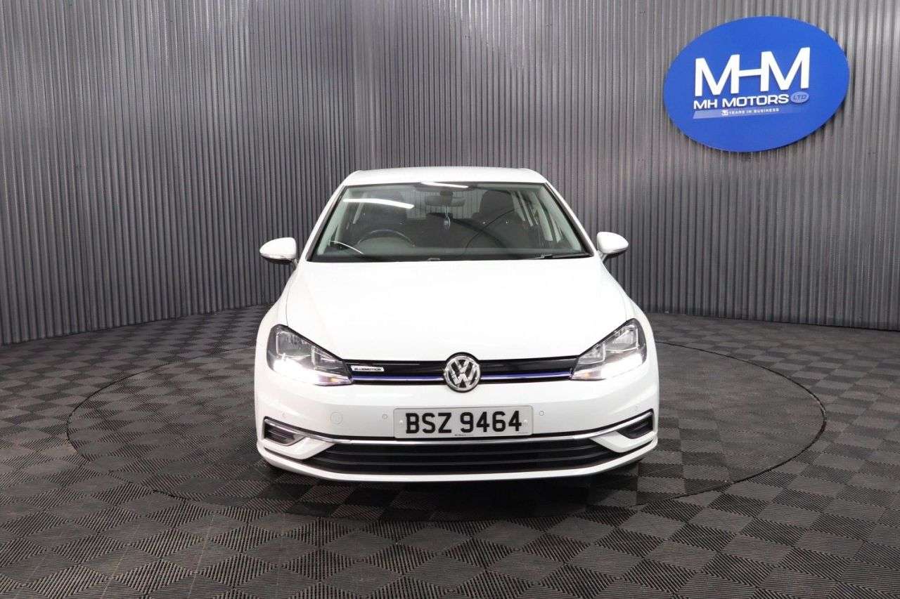 A 2018 VOLKSWAGEN GOLF 1.5 TSI EVO SE Hatchback 5dr Petrol DSG Euro 6 (s/s) (130 ps) LONG MOT / EX A 2018 VOLKSWAGEN GOLF 1.5 TSI EVO SE Hatchback 5dr Petrol DSG Euro 6 (s/s) (130 ps) LONG MOT / EX