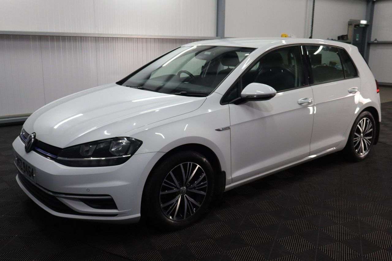 2018 VOLKSWAGEN GOLF 2018 VOLKSWAGEN GOLF