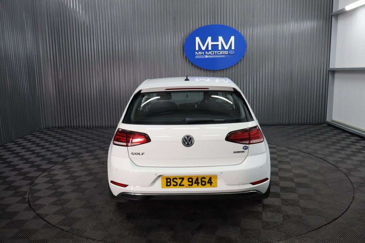 2018 VOLKSWAGEN GOLF 2018 VOLKSWAGEN GOLF