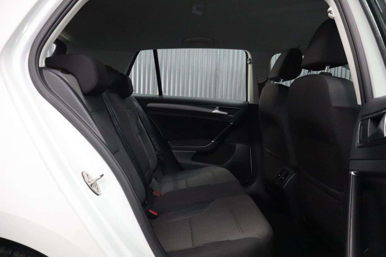2018 VOLKSWAGEN GOLF 2018 VOLKSWAGEN GOLF