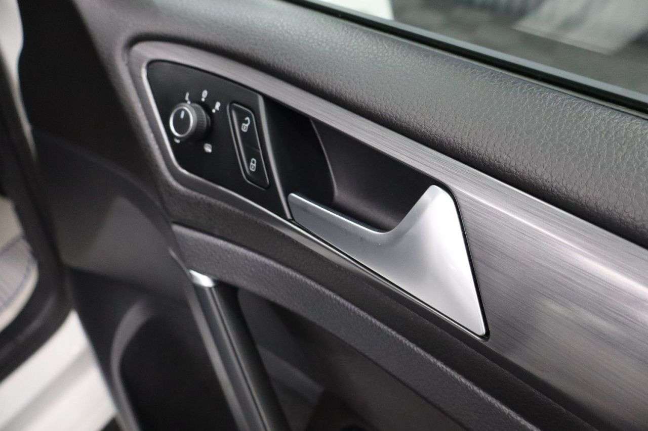 2018 VOLKSWAGEN GOLF 2018 VOLKSWAGEN GOLF