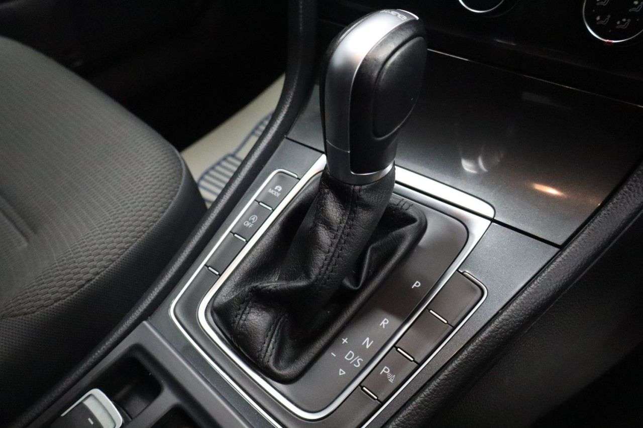 2018 VOLKSWAGEN GOLF 2018 VOLKSWAGEN GOLF