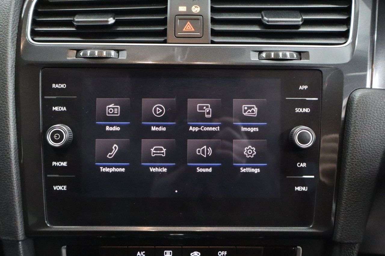 2018 VOLKSWAGEN GOLF 2018 VOLKSWAGEN GOLF