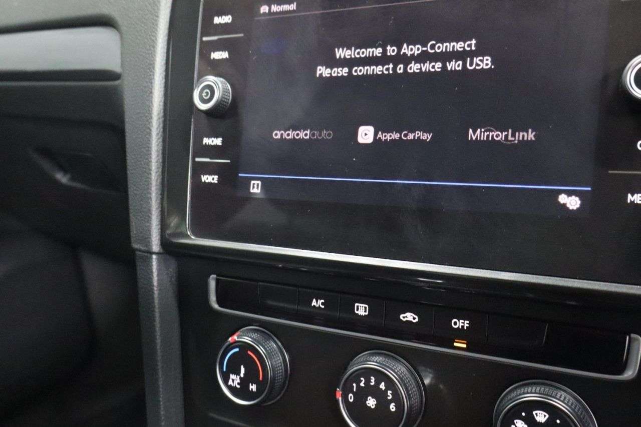 2018 VOLKSWAGEN GOLF 2018 VOLKSWAGEN GOLF
