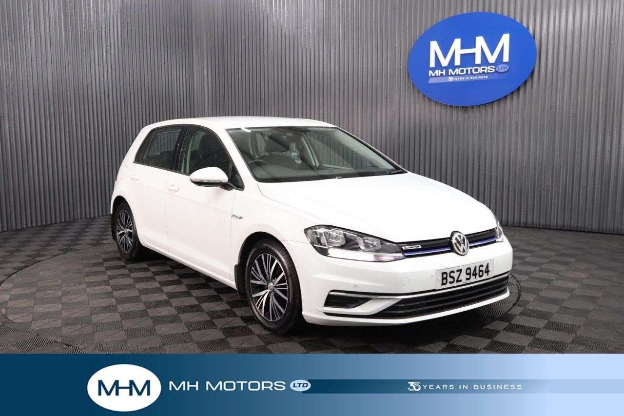 A 2018 VOLKSWAGEN GOLF 1.5 TSI EVO SE Hatchback 5dr Petrol DSG Euro 6 (s/s) (130 ps) LONG MOT / EX A 2018 VOLKSWAGEN GOLF 1.5 TSI EVO SE Hatchback 5dr Petrol DSG Euro 6 (s/s) (130 ps) LONG MOT / EX