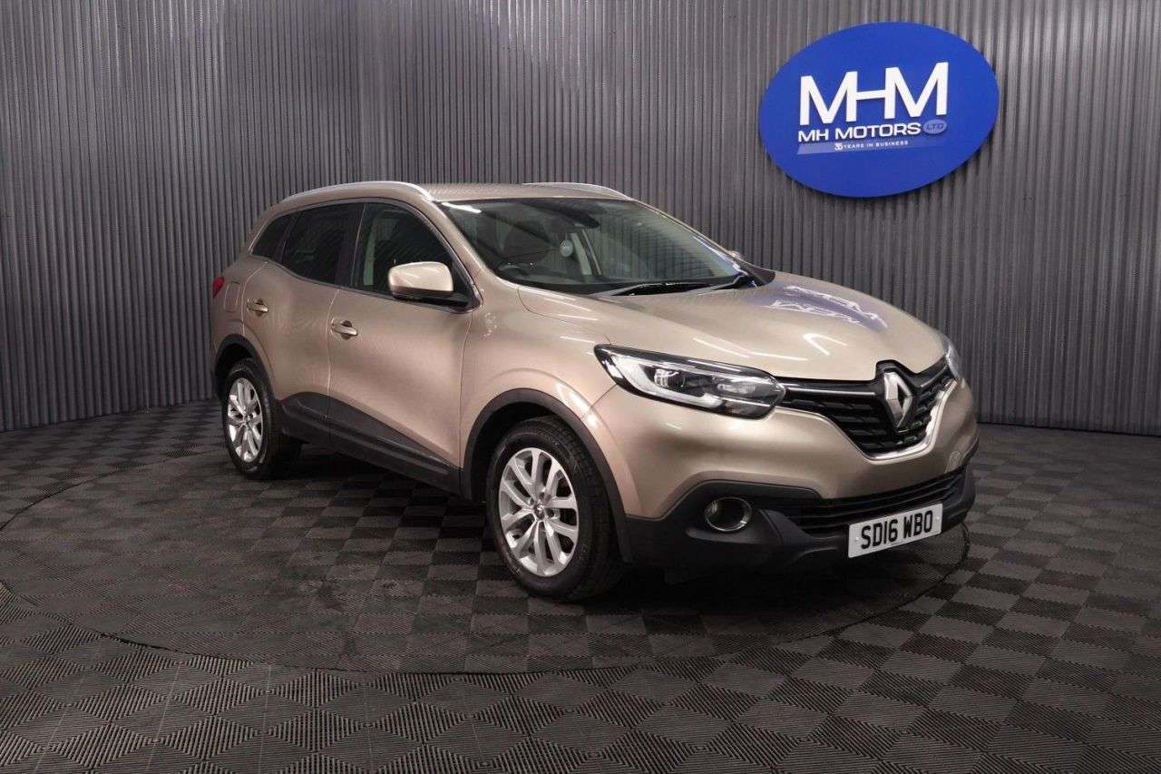 A 2016 RENAULT KADJAR 1.5 dCi Dynamique Nav SUV 5dr Diesel Manual Euro 6 (s/s) (110 ps) LONG MOT A 2016 RENAULT KADJAR 1.5 dCi Dynamique Nav SUV 5dr Diesel Manual Euro 6 (s/s) (110 ps) LONG MOT