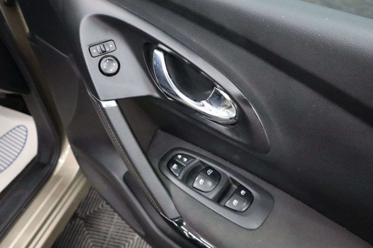 2016 RENAULT KADJAR 2016 RENAULT KADJAR